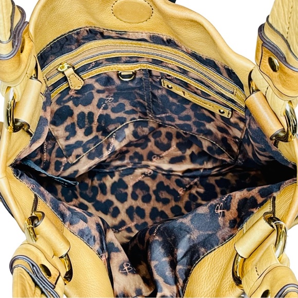 NWT - B MAKOWSKY - Tan Pebble Leather Shoulder Handbag With Dust Bag! - Picture 12 of 17